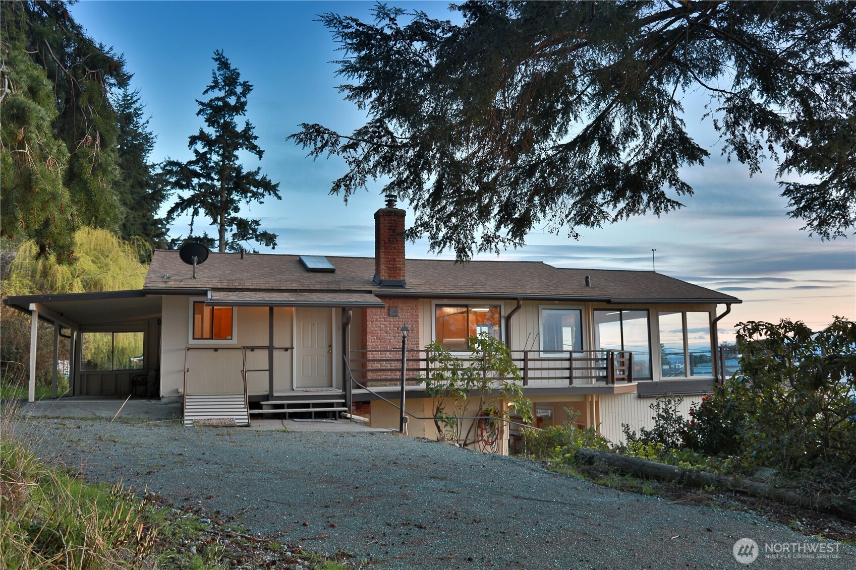 3621 Shorewood Avenue , Greenbank, WA 98253