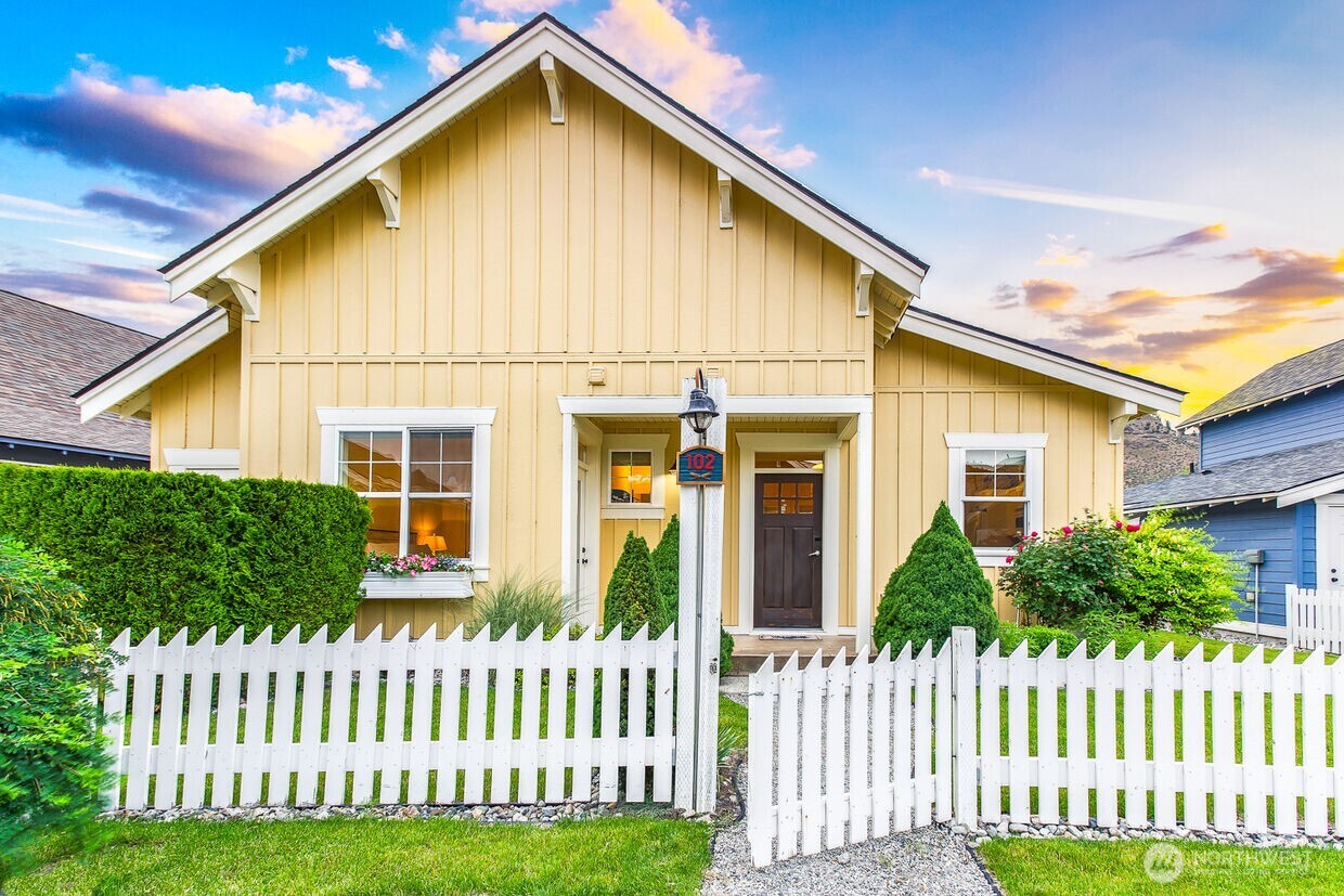 102 Shenanigan Lane , Oroville, WA 98844