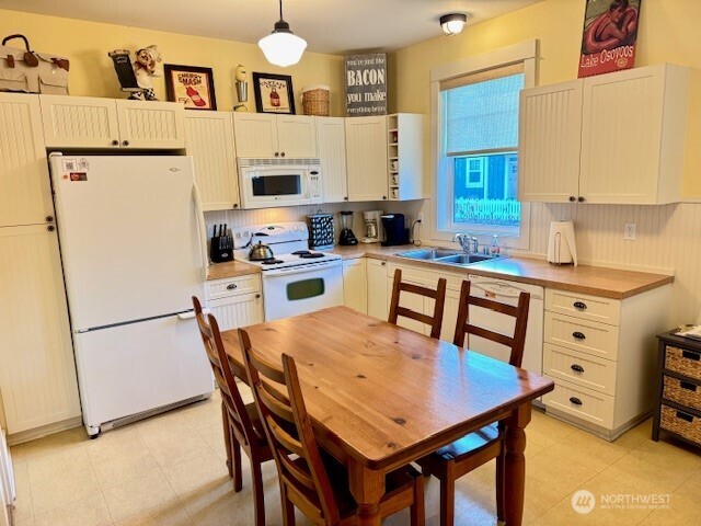 102 Shenanigan Lane , Oroville, WA 98844