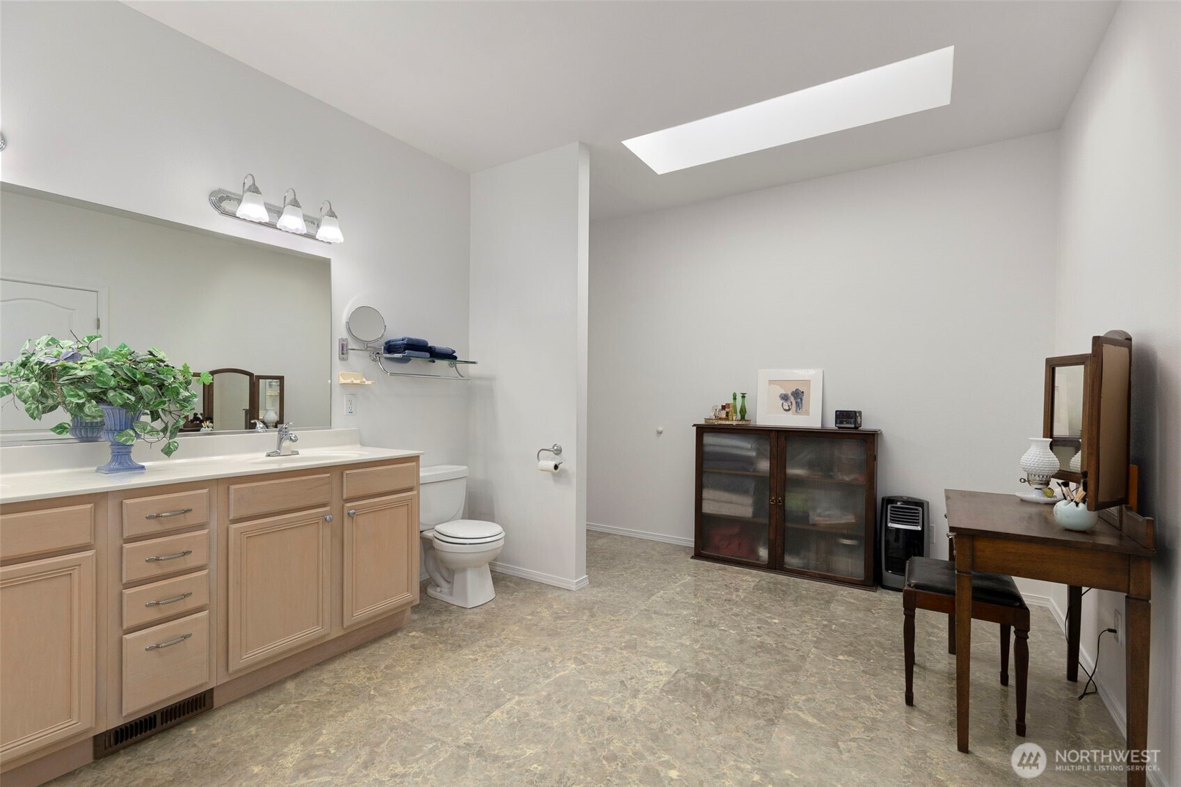 16705 92nd Street NW, Lakebay, WA 98349-9331