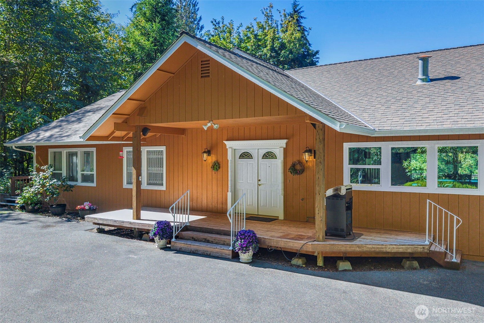 16705 92nd Street NW, Lakebay, WA 98349-9331