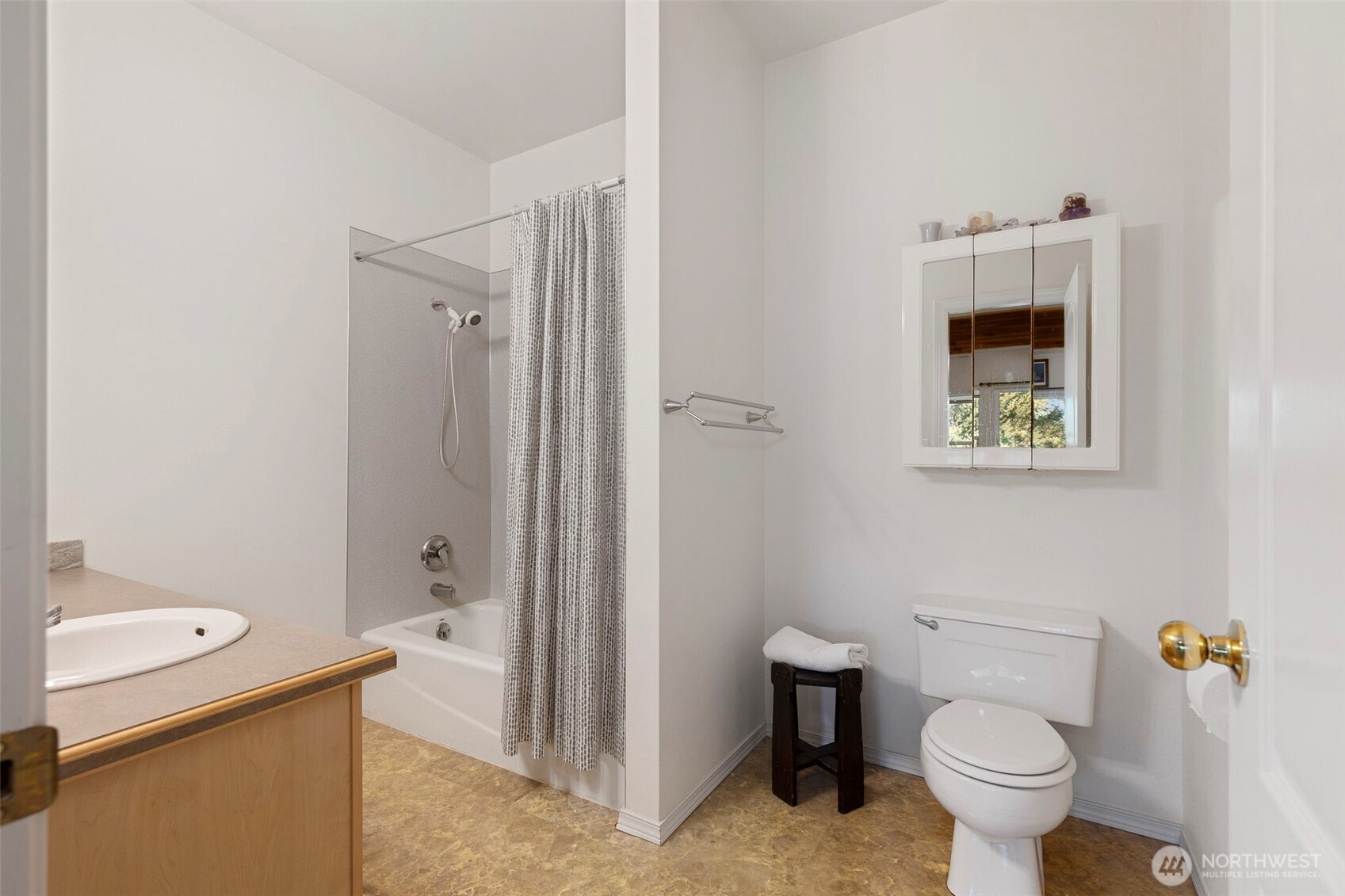 16705 92nd Street NW, Lakebay, WA 98349-9331