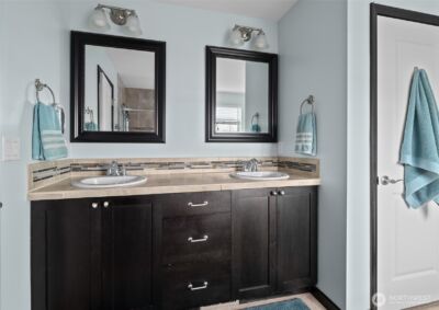 956 Cove View Circle , Oak Harbor, WA 98277 - Photo 19