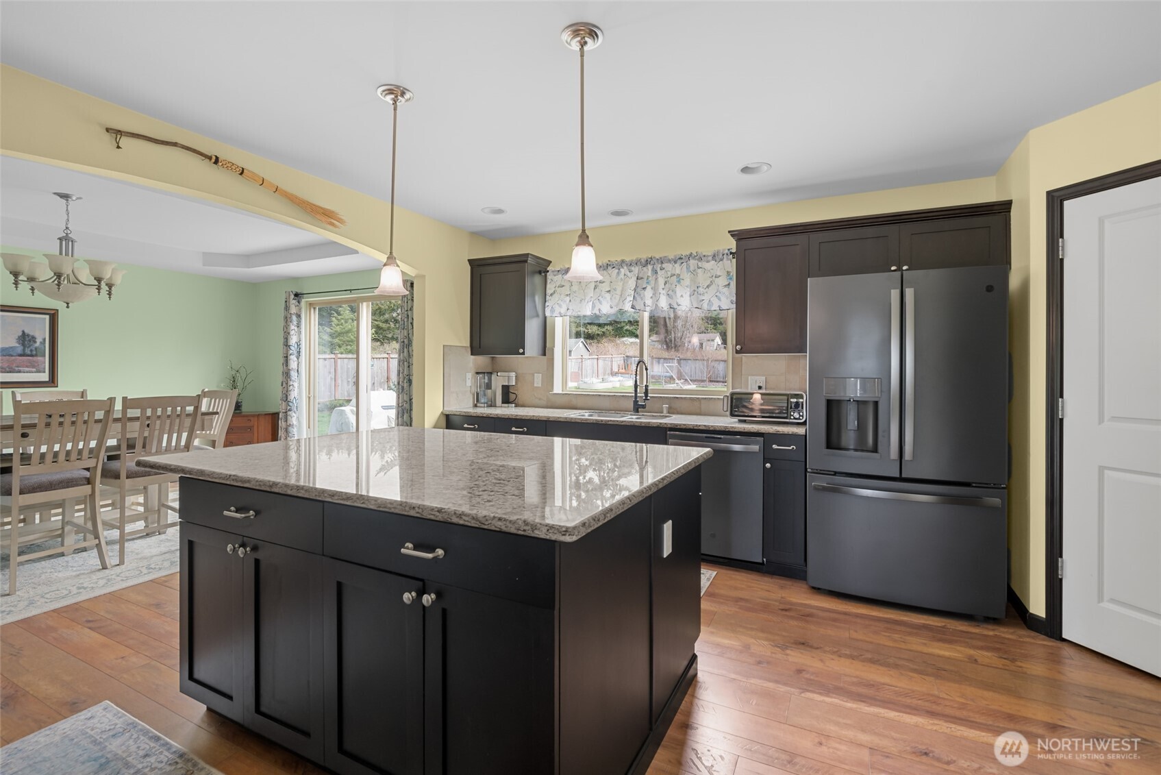 956 Cove View Circle , Oak Harbor, WA 98277