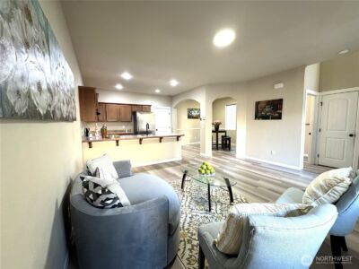 367 Graham Avenue NE, Renton, WA 98059-5053 - Photo 3