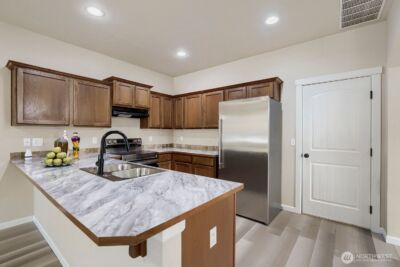 367 Graham Avenue NE, Renton, WA 98059-5053 - Photo 6