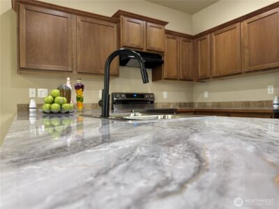 367 Graham Avenue NE, Renton, WA 98059-5053 - Photo 8