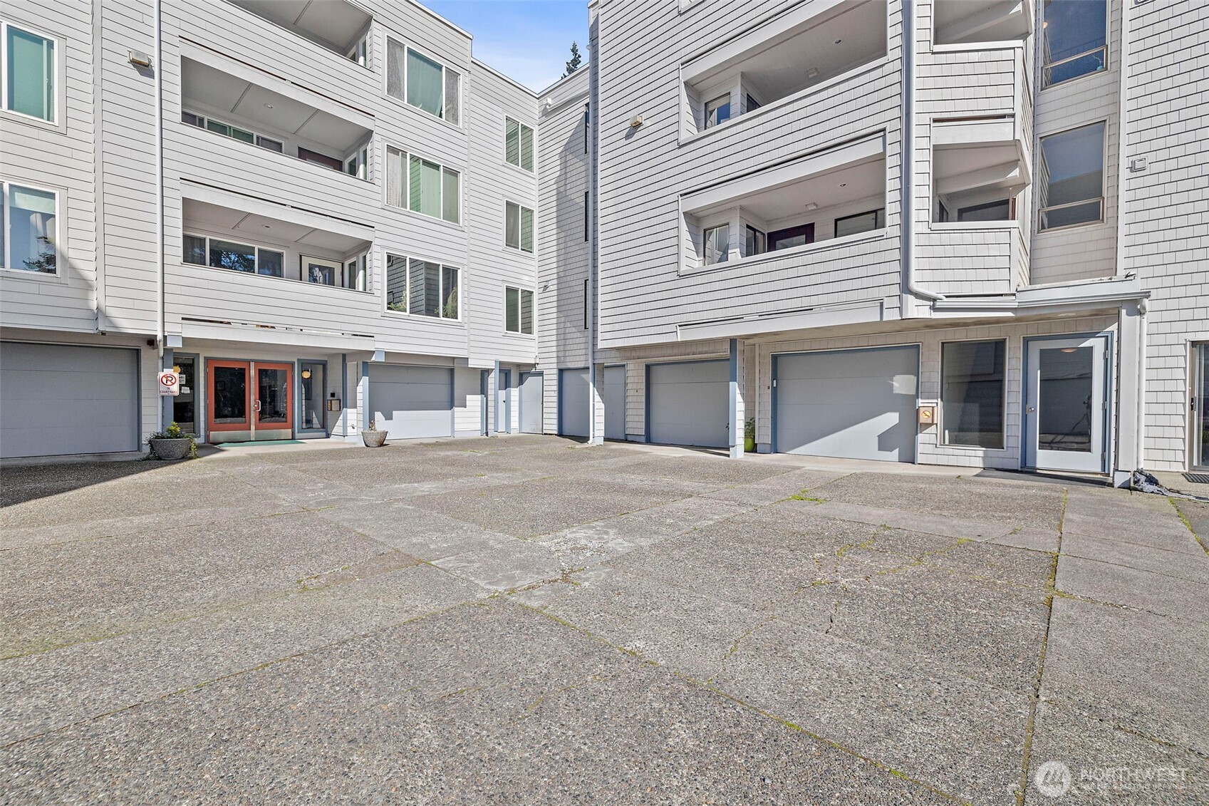 17417 Ashworth Avenue N #201, Shoreline, WA 98133-5462