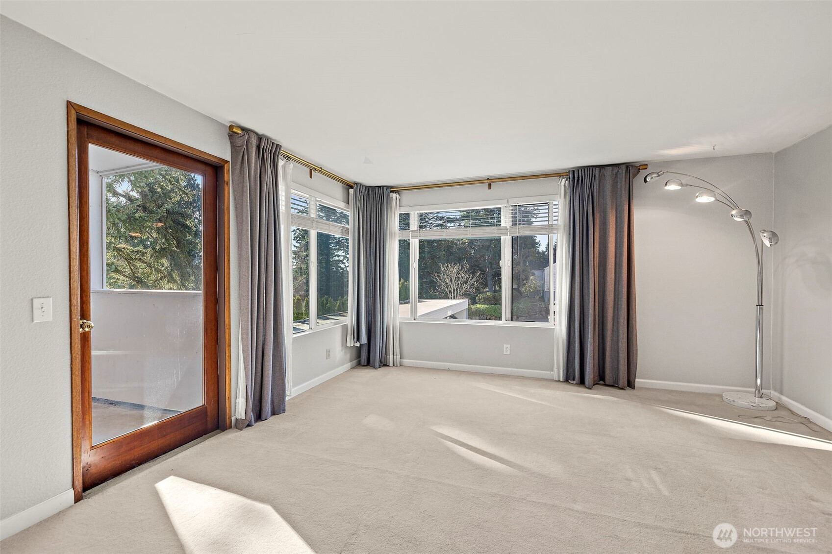 17417 Ashworth Avenue N #201, Shoreline, WA 98133-5462