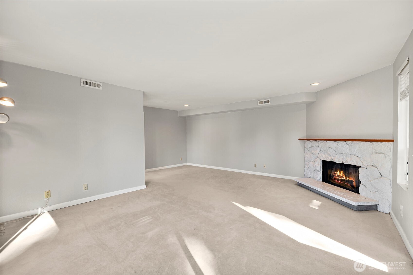 17417 Ashworth Avenue N #201, Shoreline, WA 98133-5462