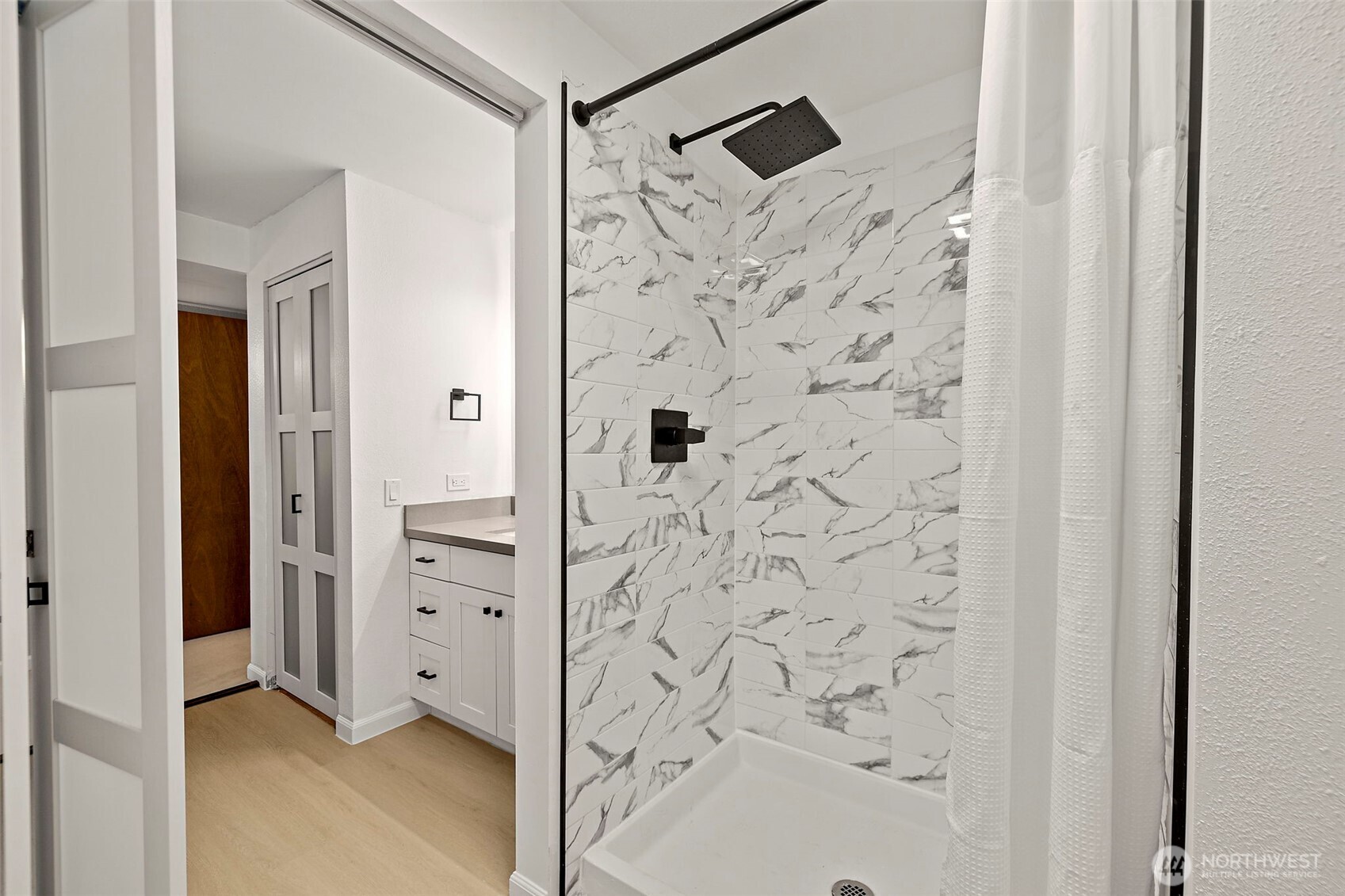 17417 Ashworth Avenue N #201, Shoreline, WA 98133-5462