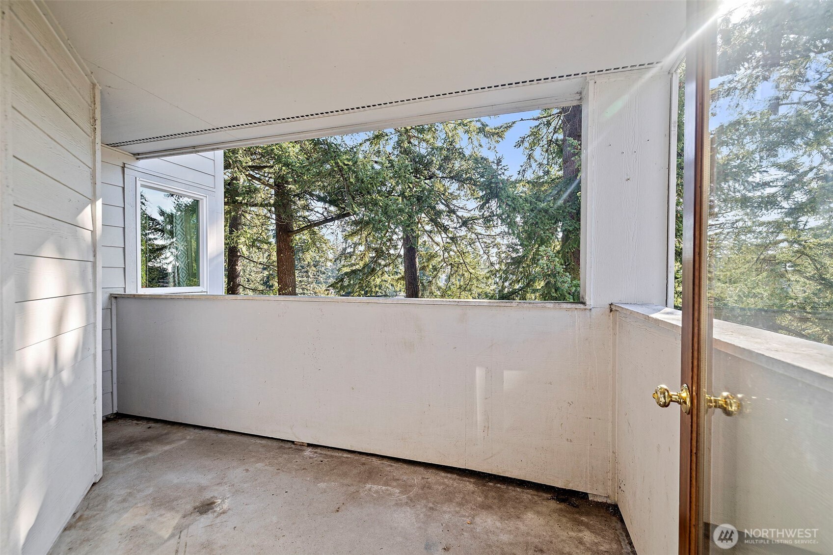 17417 Ashworth Avenue N #201, Shoreline, WA 98133-5462