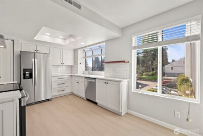 17417 Ashworth Avenue N #201, Shoreline, WA 98133-5462 - Photo 4