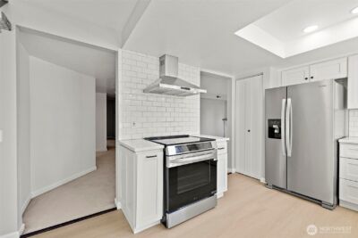 17417 Ashworth Avenue N #201, Shoreline, WA 98133-5462 - Photo 5