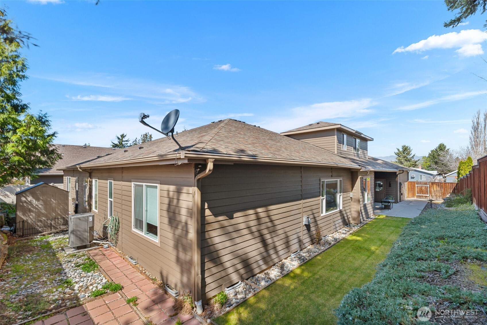 112 19th Street NE, East Wenatchee, WA 98802