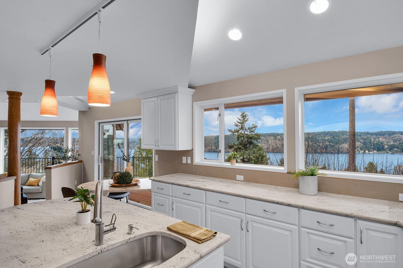 13542 40th Avenue NE, Seattle, WA 98125