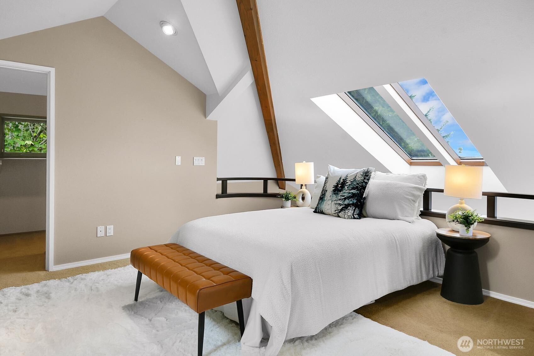 13542 40th Avenue NE, Seattle, WA 98125