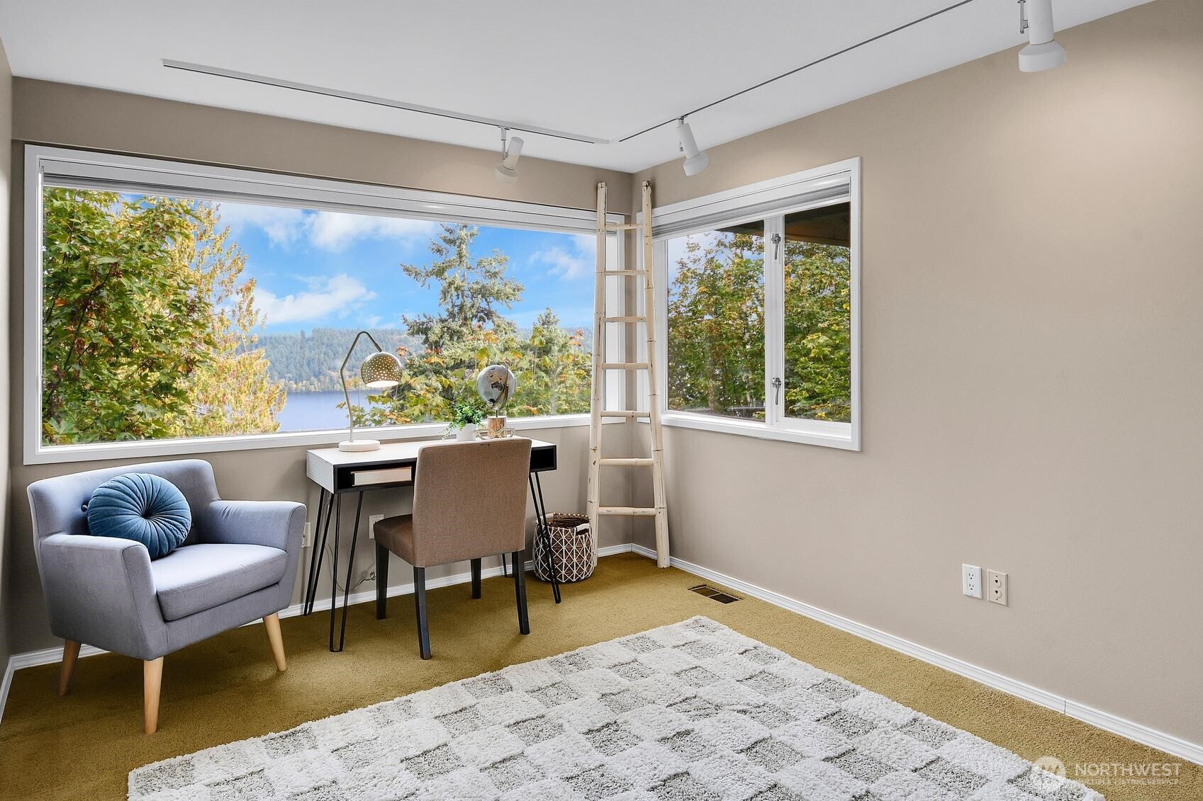 13542 40th Avenue NE, Seattle, WA 98125