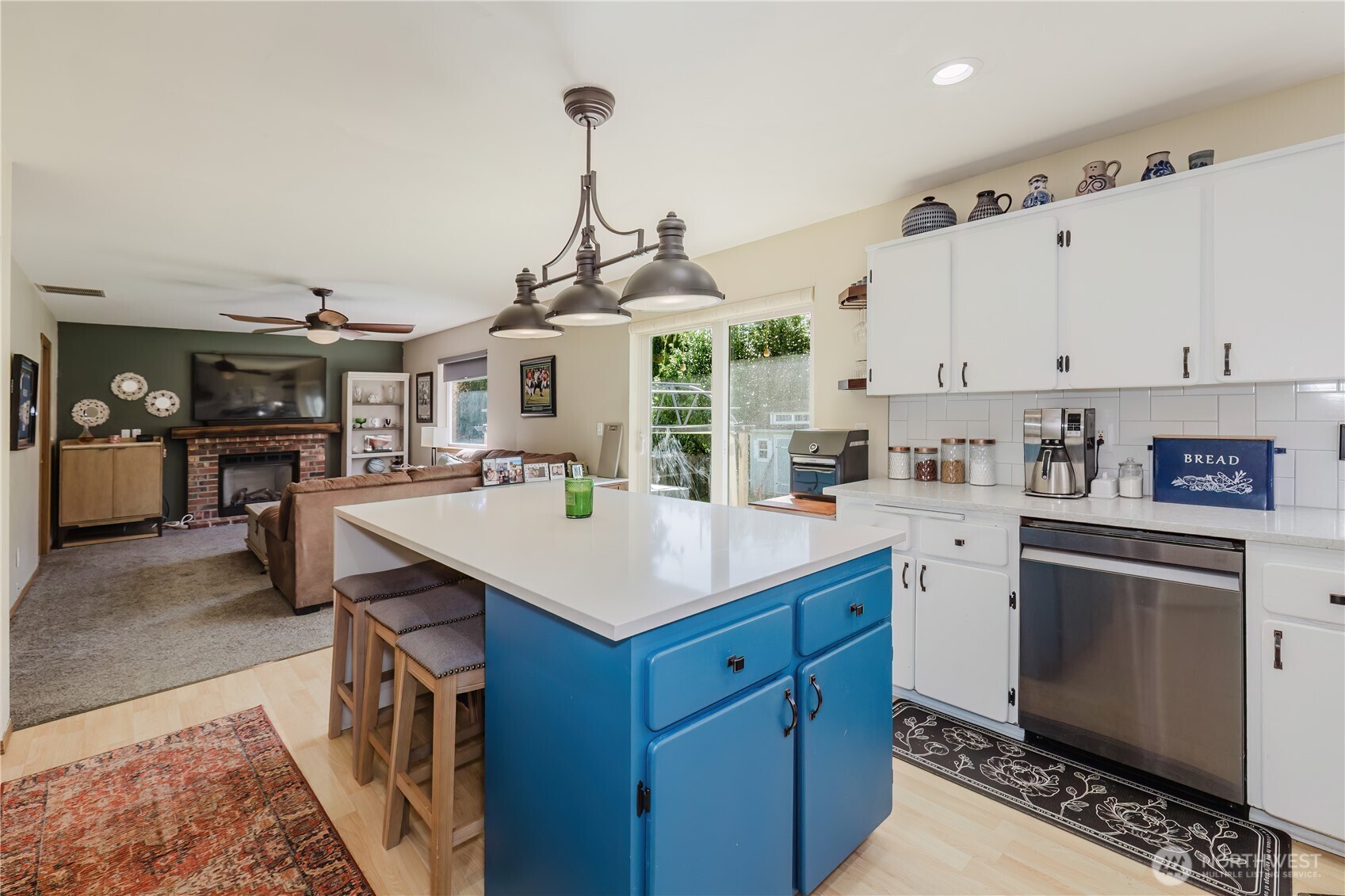 10002 99th Street SW, Lakewood, WA 98498