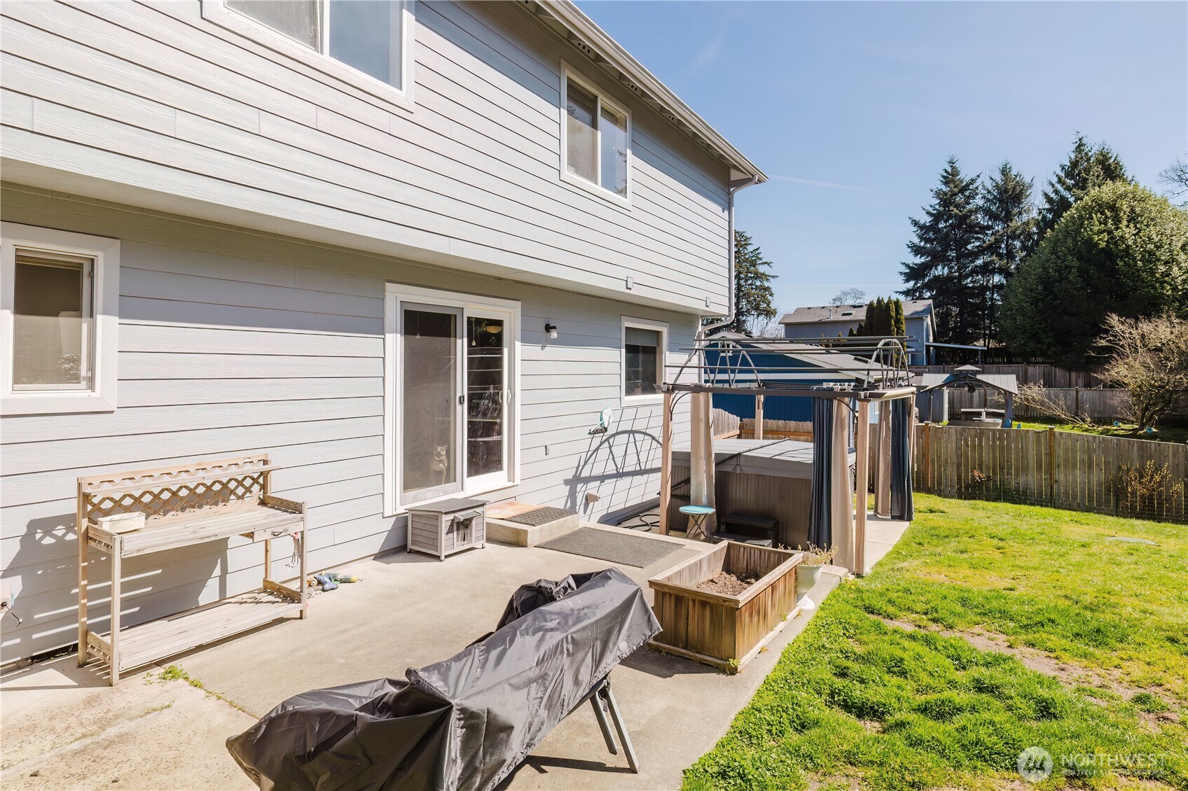 10002 99th Street SW, Lakewood, WA 98498