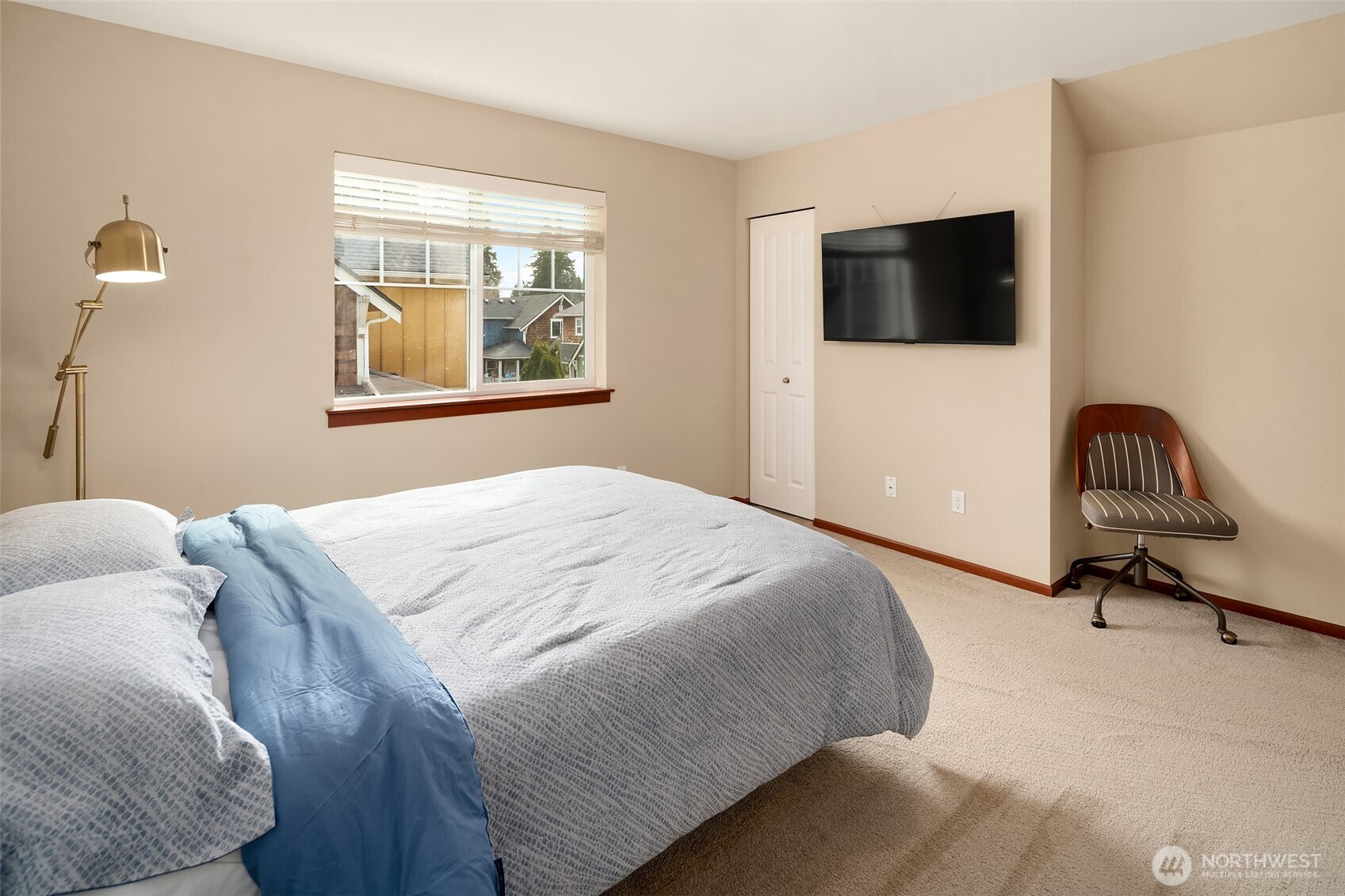 24226 52nd Avenue W #G, Mountlake Terrace, WA 98043-5611