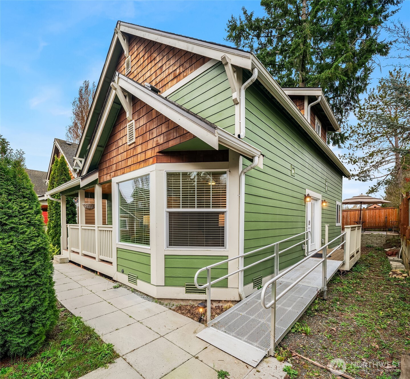 24226 52nd Avenue W #G, Mountlake Terrace, WA 98043-5611