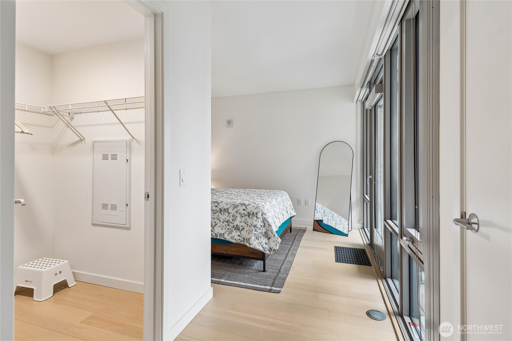 590 1st Avenue S #615, Seattle, WA 98104