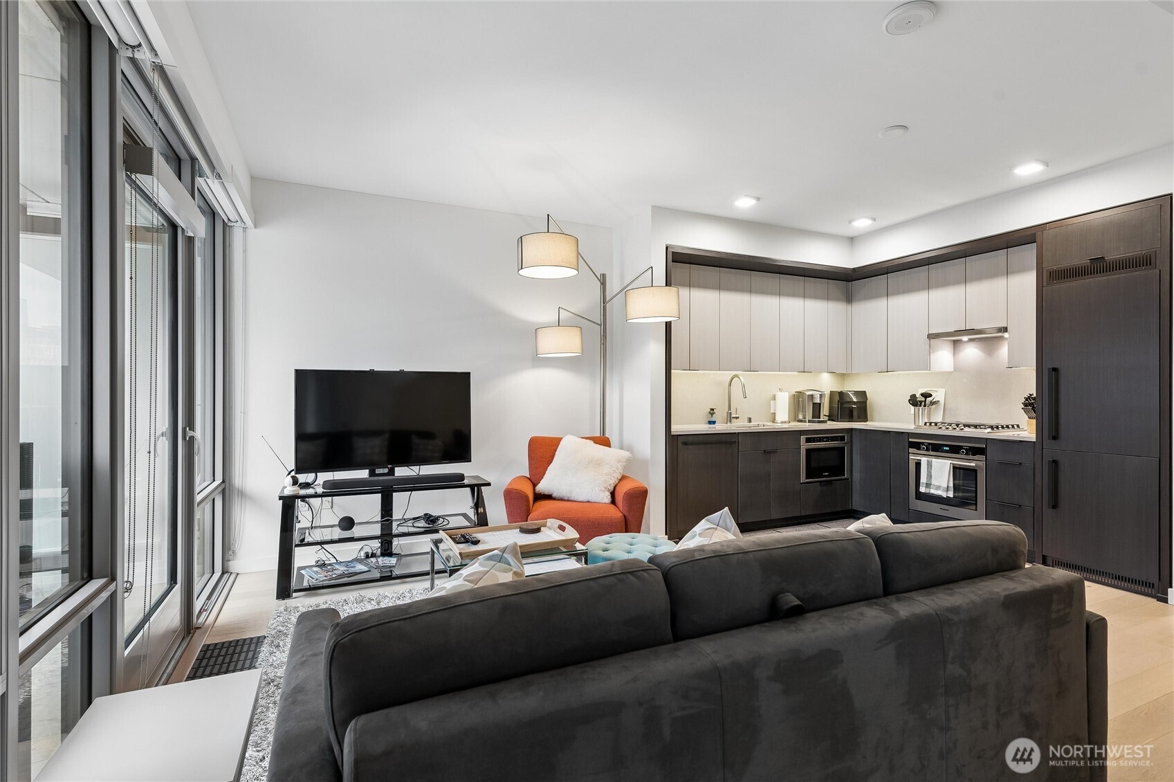 590 1st Avenue S #615, Seattle, WA 98104