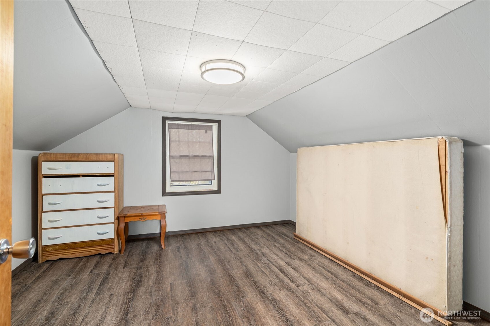 17 Rue Creek Road , Raymond, WA 98577