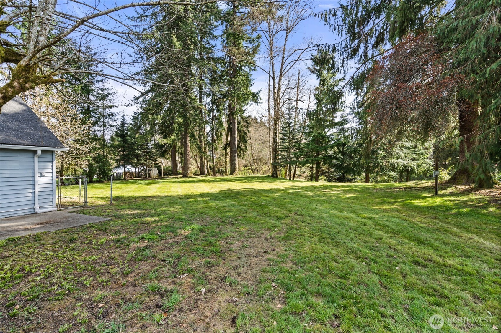 17 Rue Creek Road , Raymond, WA 98577