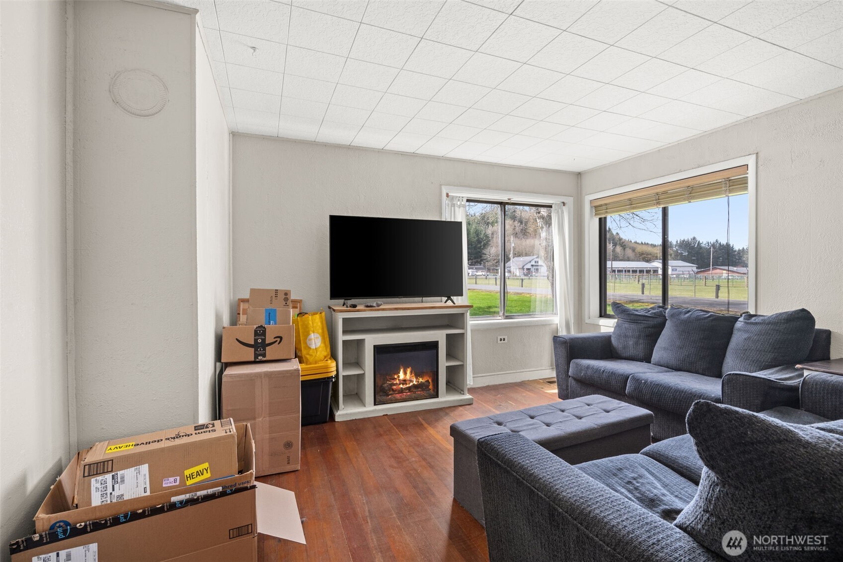 17 Rue Creek Road , Raymond, WA 98577