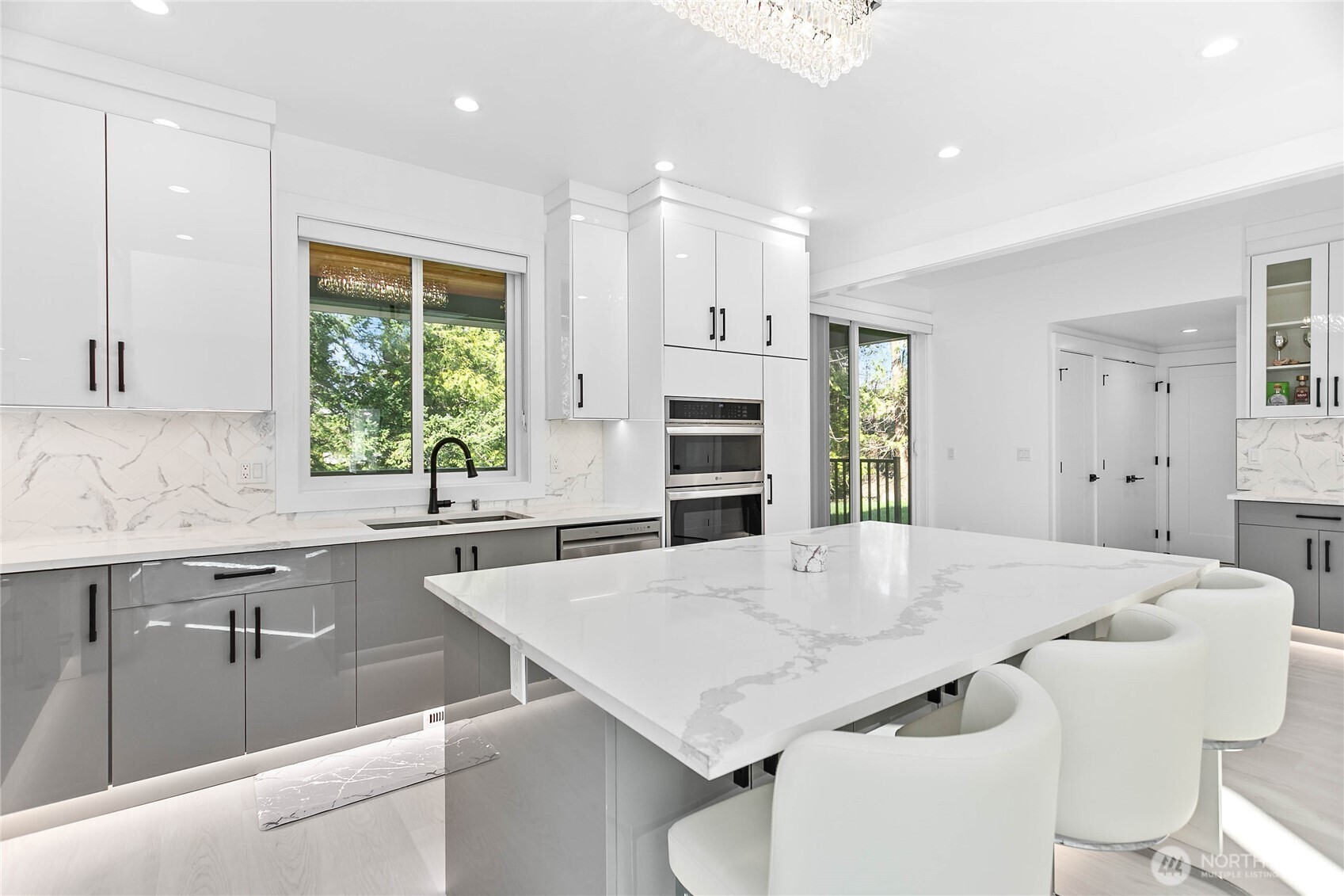 2529 Bora Bora Court , Blaine, WA 98230