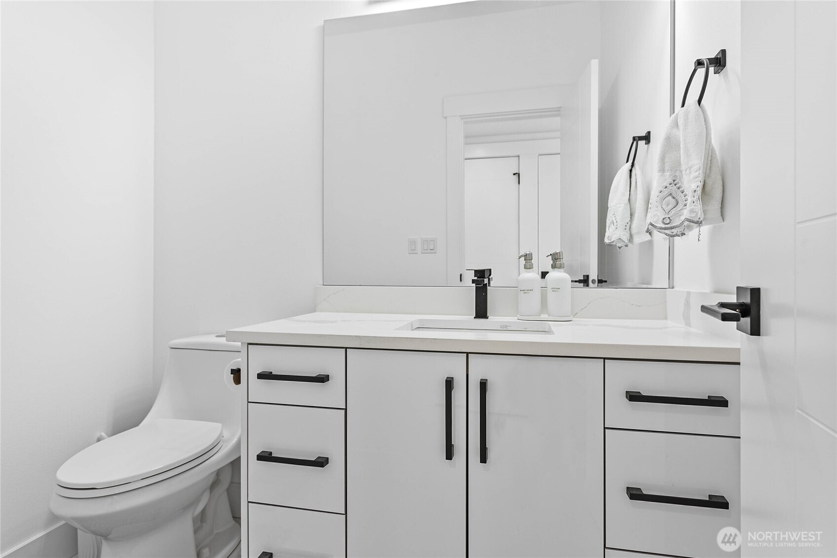 2529 Bora Bora Court , Blaine, WA 98230