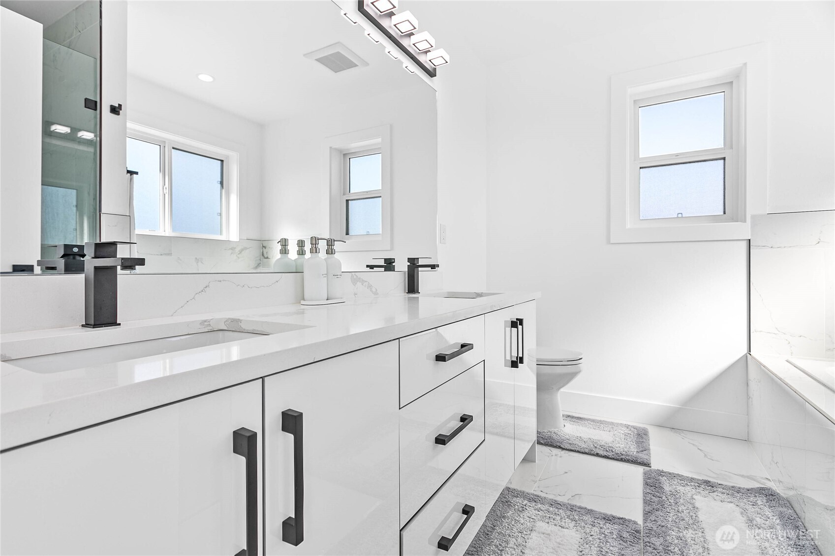 2529 Bora Bora Court , Blaine, WA 98230