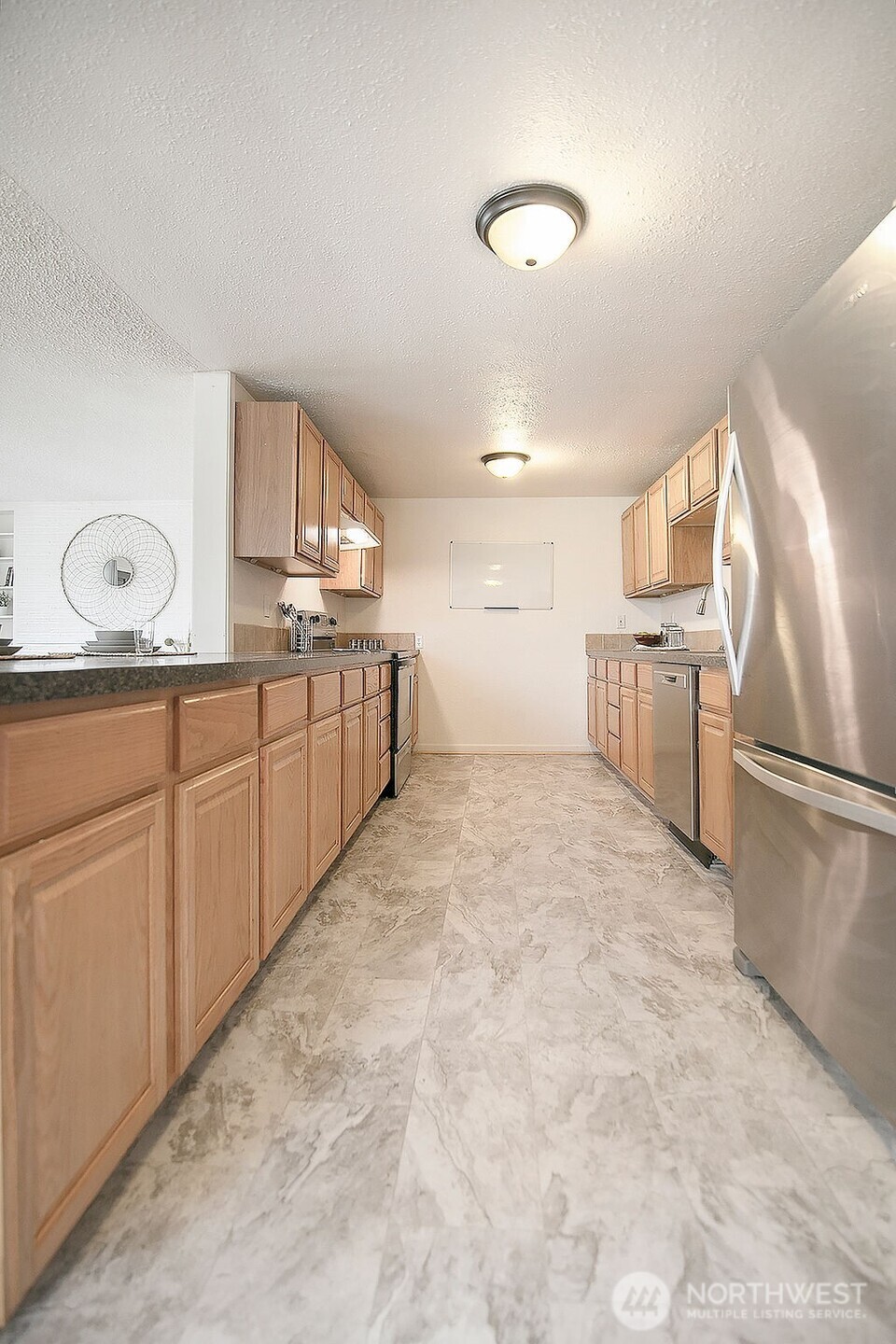 1925 28th , Longview, WA 98632