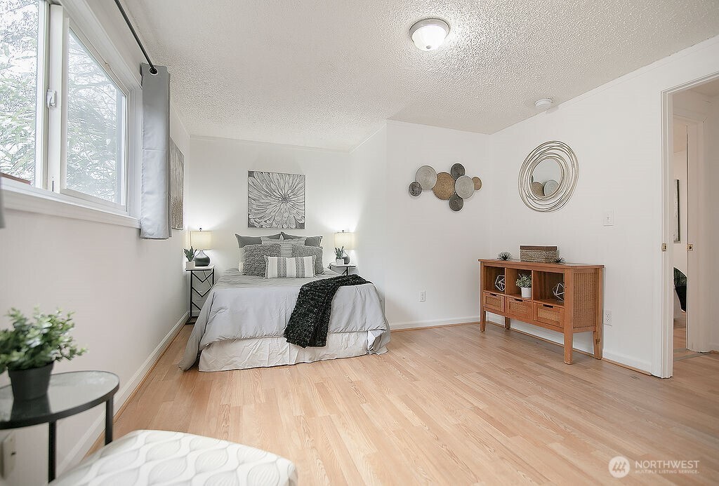 1925 28th , Longview, WA 98632