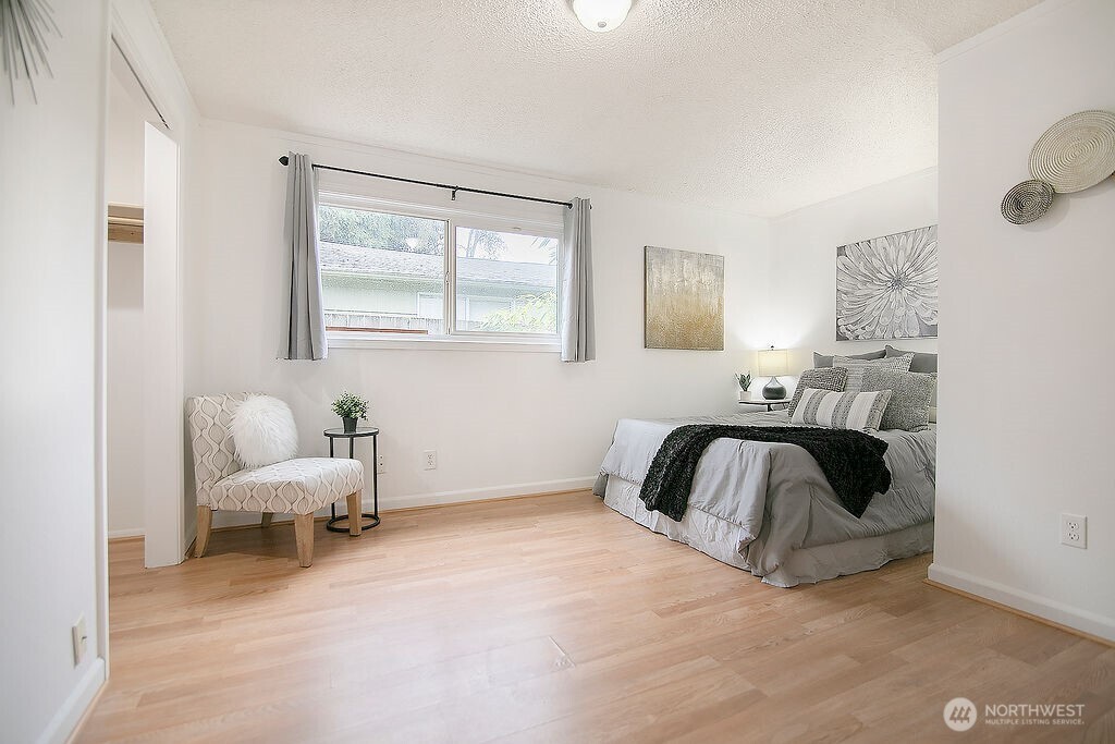 1925 28th , Longview, WA 98632