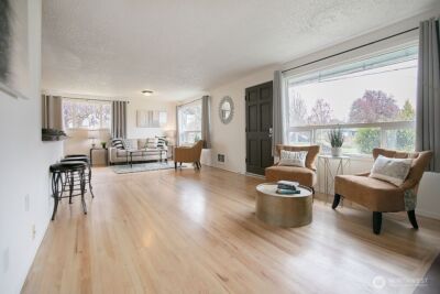 1925 28th , Longview, WA 98632 - Photo 2