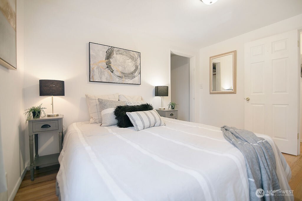 1925 28th , Longview, WA 98632