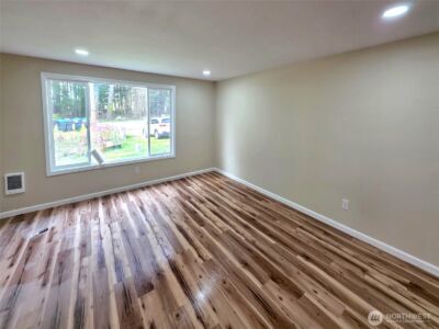 1125 N 13th Street #B, Shelton, WA 98584 - Photo 3