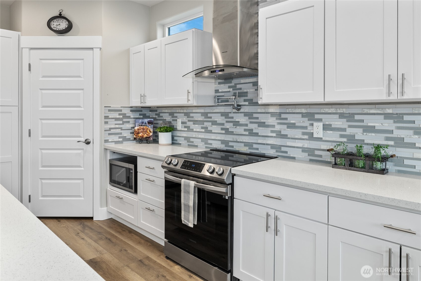 101 Wren Loop SW, Mattawa, WA 99349