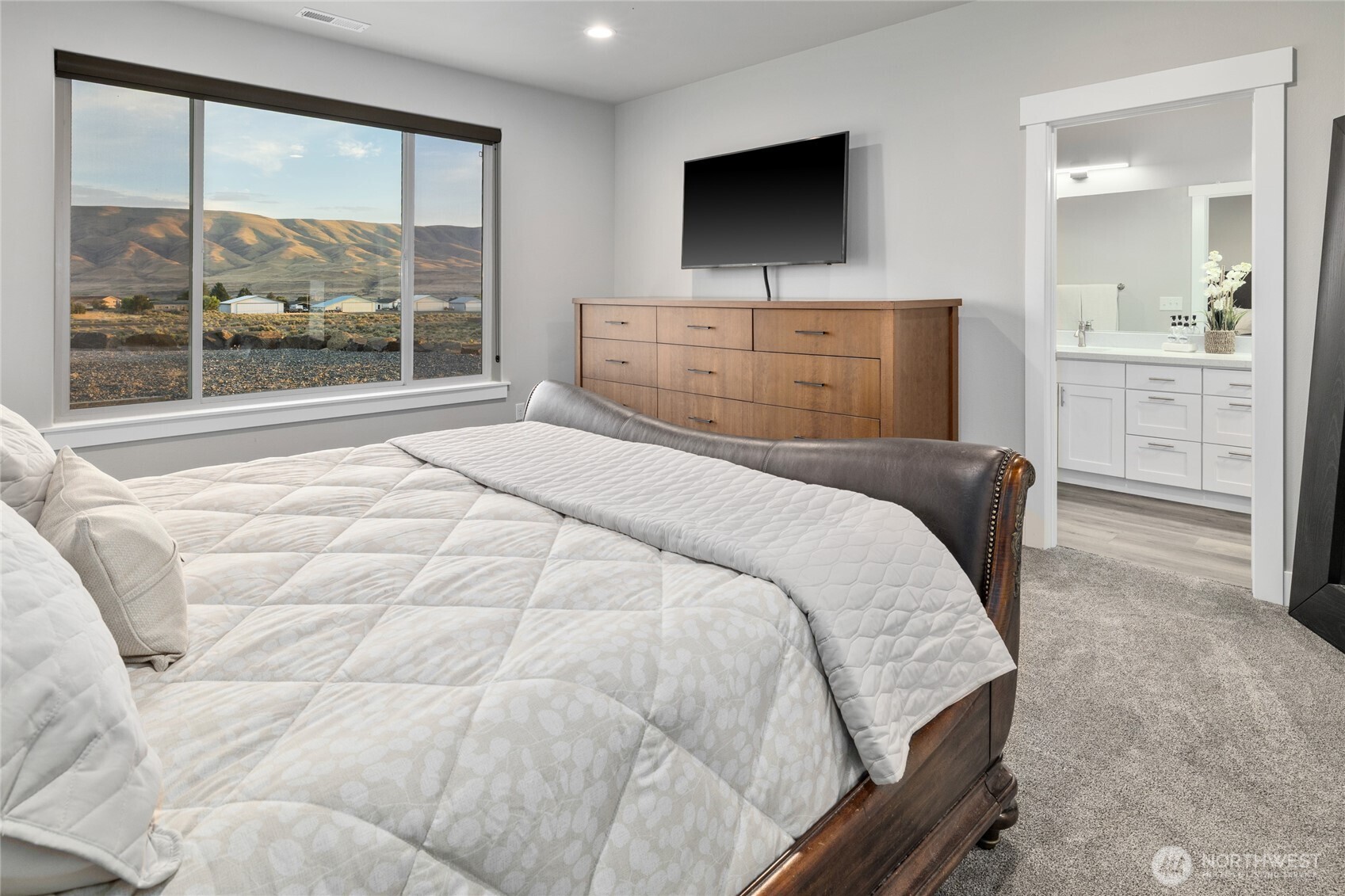 101 Wren Loop SW, Mattawa, WA 99349