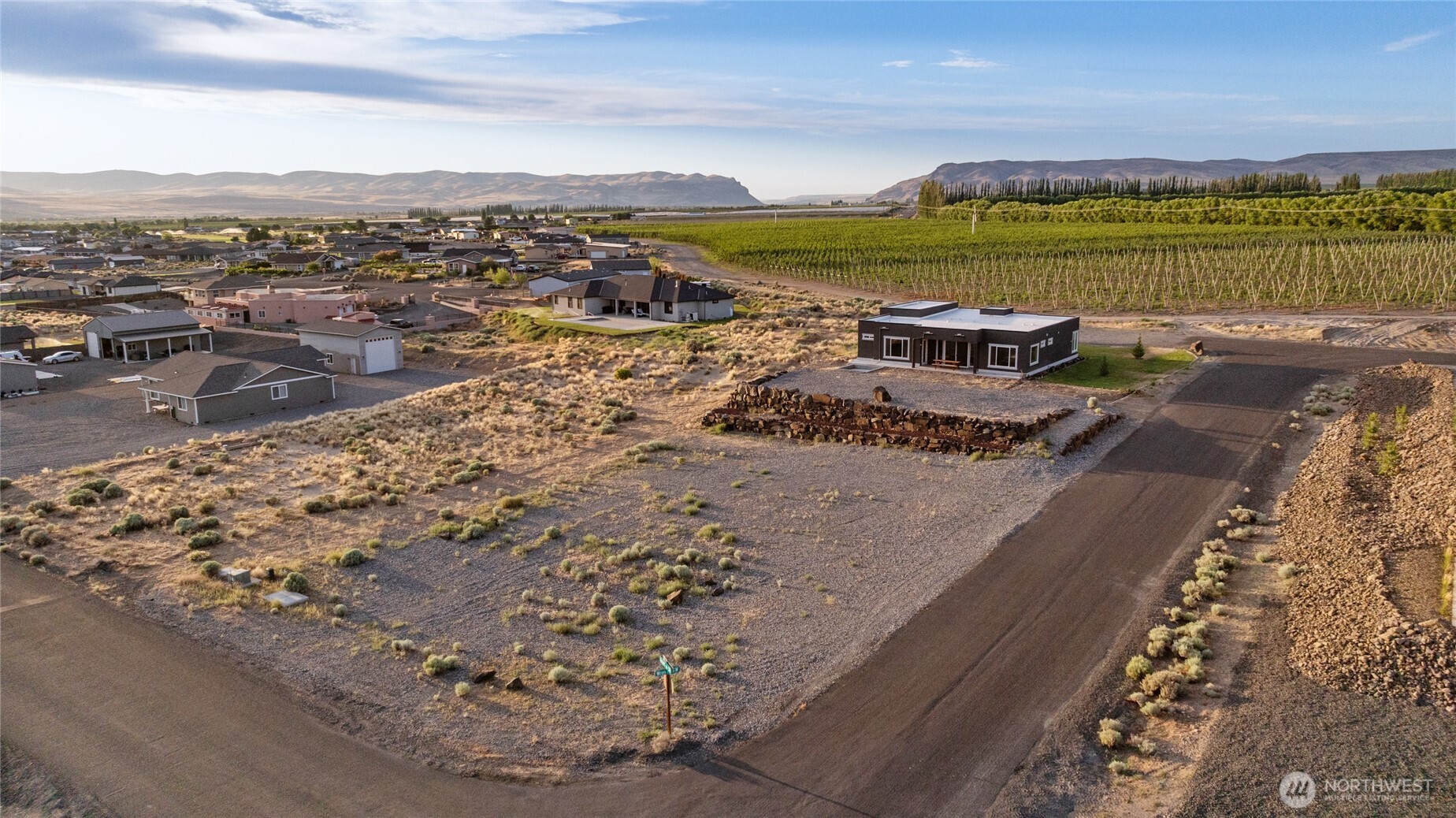 101 Wren Loop SW, Mattawa, WA 99349