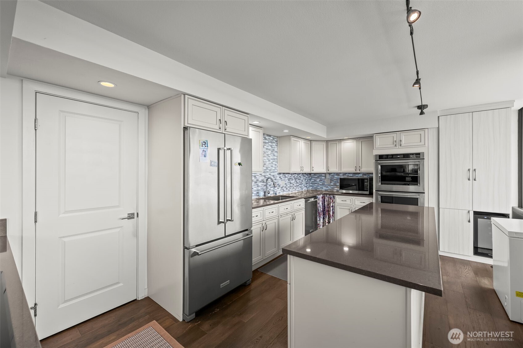 1 N Stadium Way #2, Tacoma, WA 98403