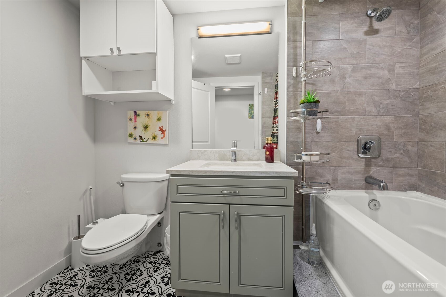 1 N Stadium Way #2, Tacoma, WA 98403