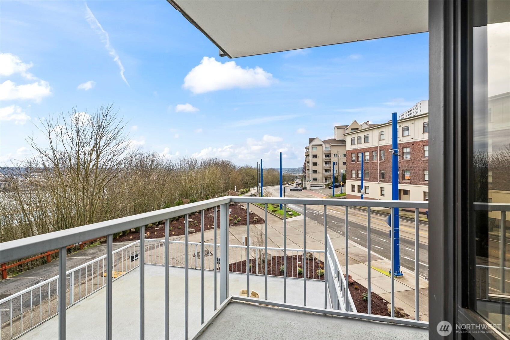 1 N Stadium Way #2, Tacoma, WA 98403