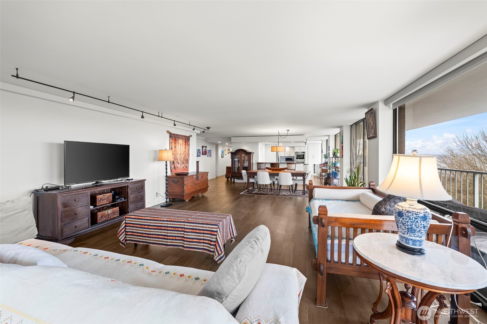 1 N Stadium Way #2, Tacoma, WA 98403