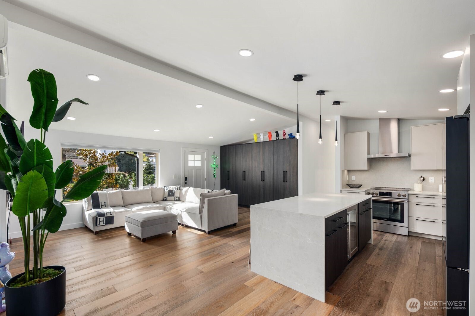 2100 Dayton Avenue NE, Renton, WA 98056