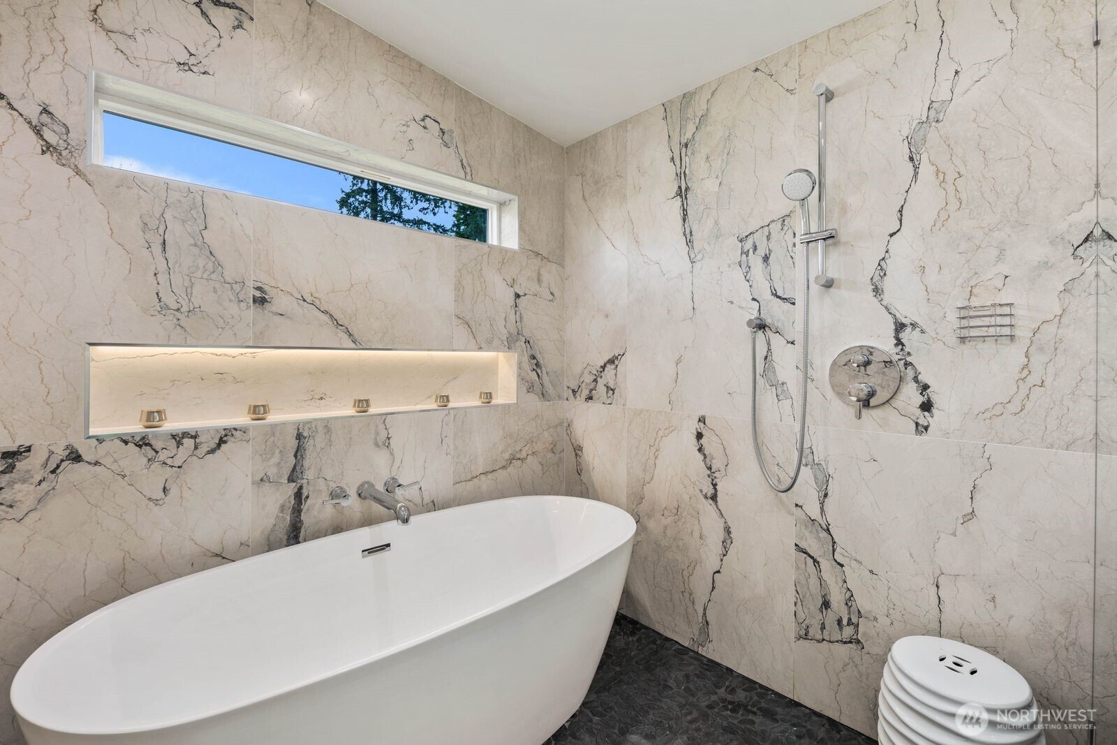 2100 Dayton Avenue NE, Renton, WA 98056