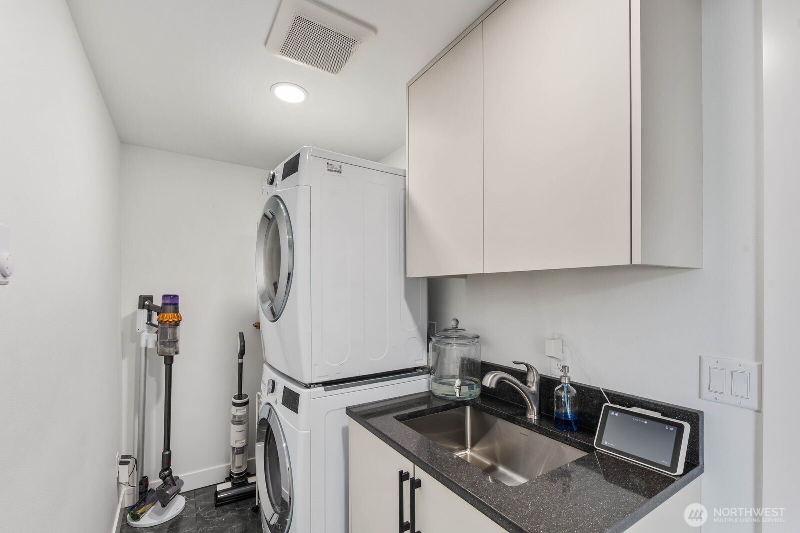 2100 Dayton Avenue NE, Renton, WA 98056